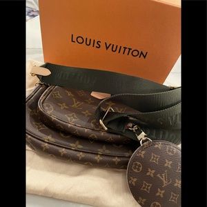 Louis Vuitton multi pochette khaki